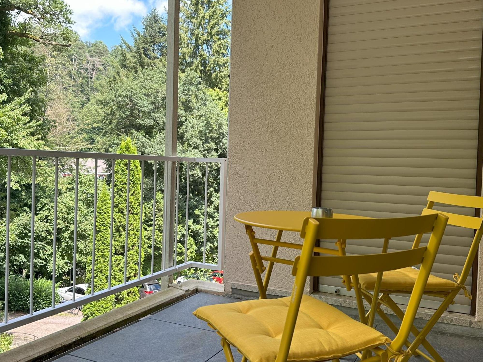 Ferienwohnung Buehler-Kurparkresidenz Бад Бергцаберн Екстериор снимка